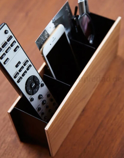 MaxGear Organizador de escritorio de madera con 4 compartimentos,  organizador de control remoto para mesa