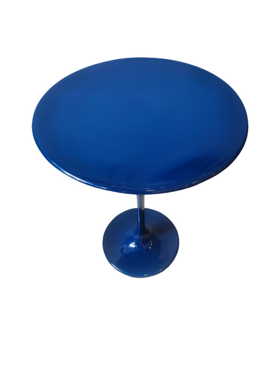 Mesa Saarinen de Fibra de Vidrio Azul Marino