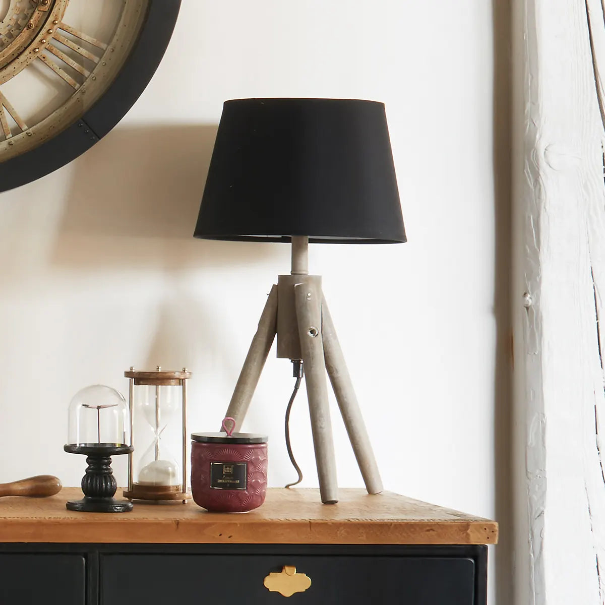 Lámpara De Mesa Tipo Trípode Pantalla Negro Estructura De Madera