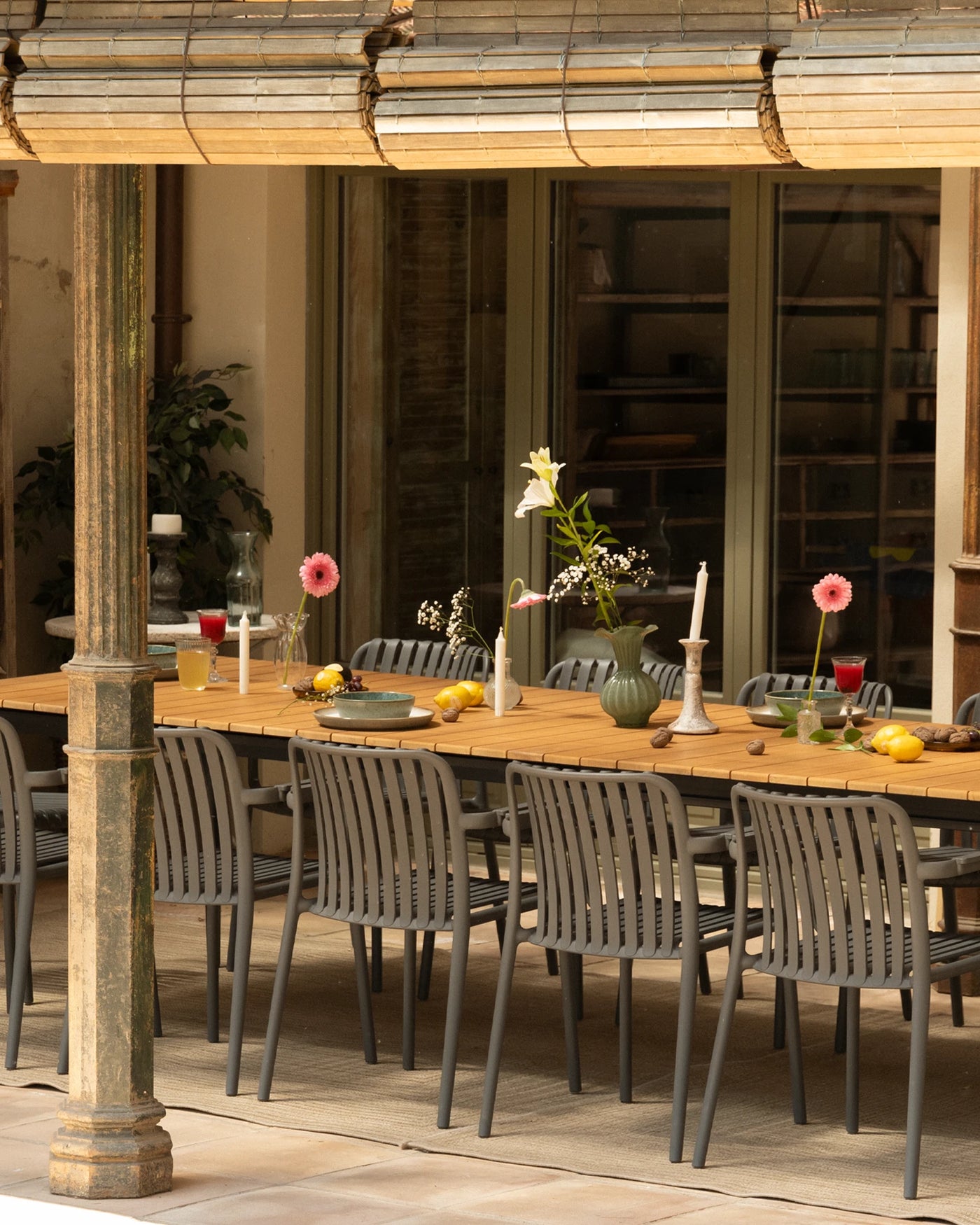 Silla De Comedor Con Brazos (Gris) Estructura De Pvc