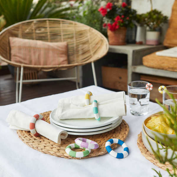 Set De 6 Aros Para Servilletas (Colores) De Plástico