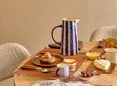 Jarra Líneas Azules Con Asa De Porcelana
