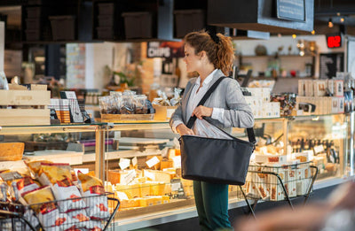 Bolso Tipo Cooler Con Asas (Negro) De Poliéster