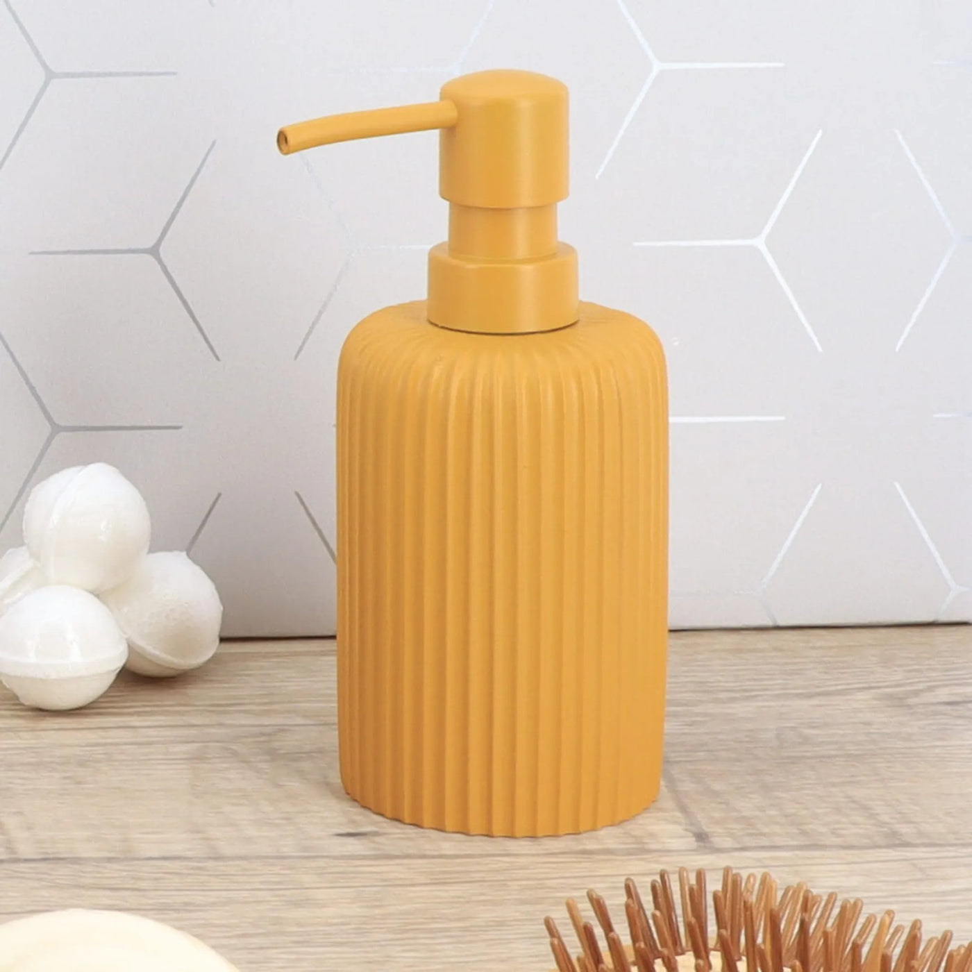 Dispensador (Amarillo) De Jabón Líquido 230 Ml De Poliresina