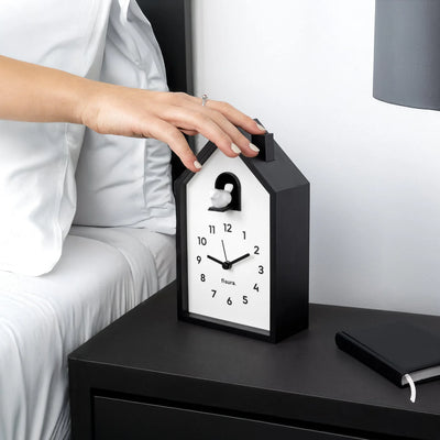 Reloj Despertador Casita (Blanco Y Negro) De Plástico