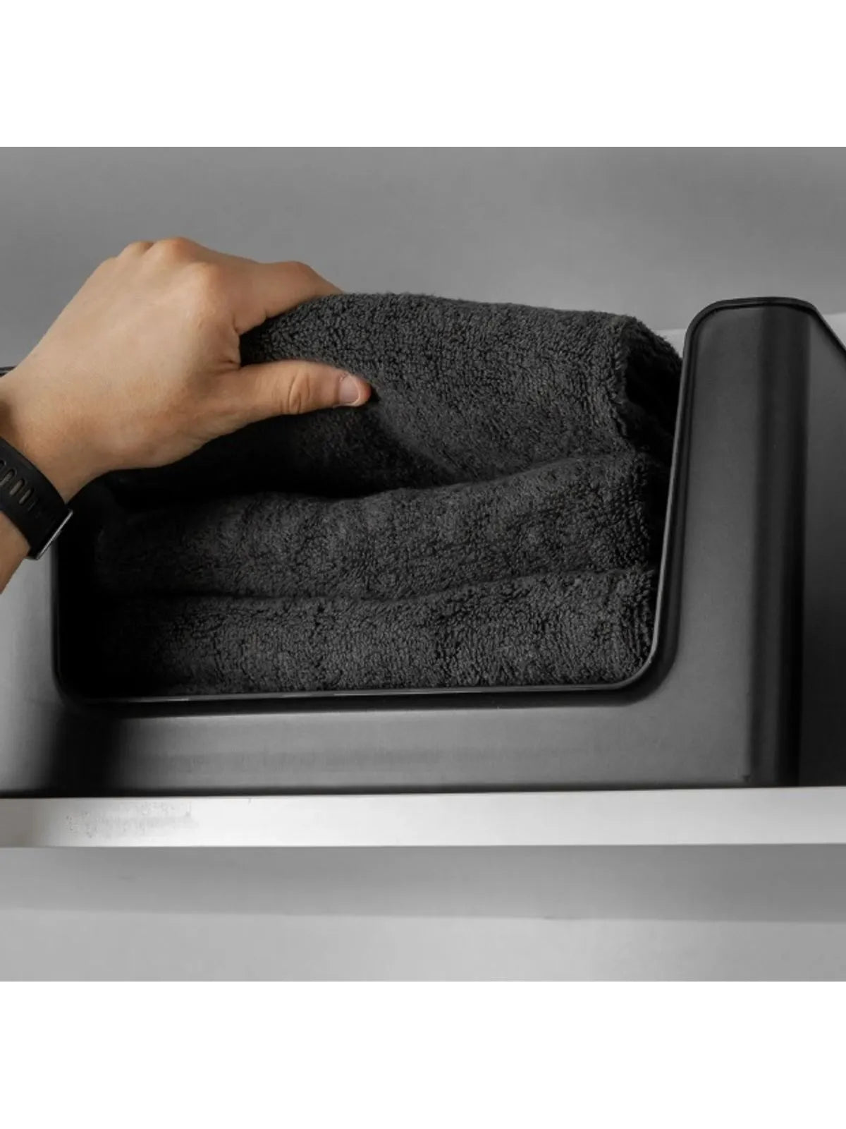 Cesta Organizadora Con Tapa - Apertura Frontal 16 Ltrs (Negro) De Plástico