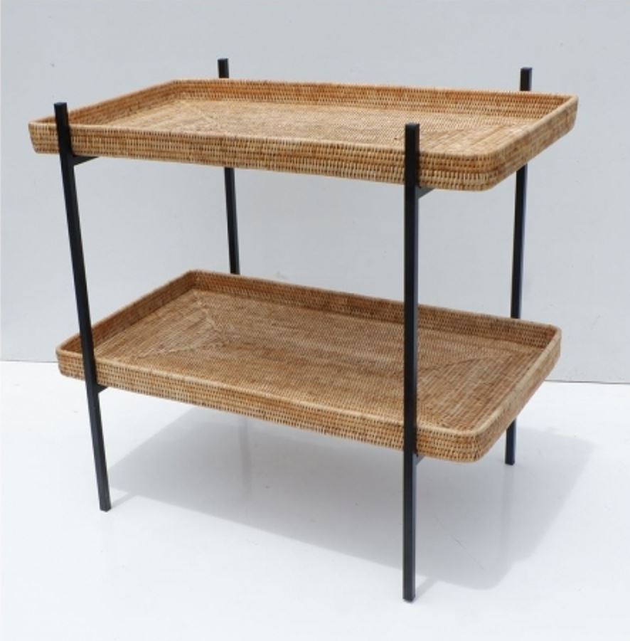 Mesa Auxiliar Dos Bandejas De Rattán Color (Caramelo) Estructura De Fierro