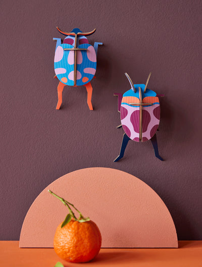 Set X 2 Piezas Decorativas De Pared (Escarabajos) De Papel