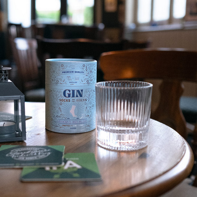 Vaso Gin De Vidrio Con Par De Calcetines (Celestes) De Algodón