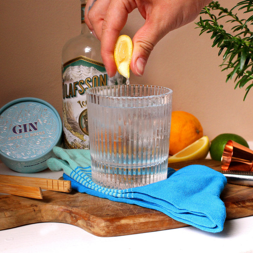 Vaso Gin De Vidrio Con Par De Calcetines (Celestes) De Algodón