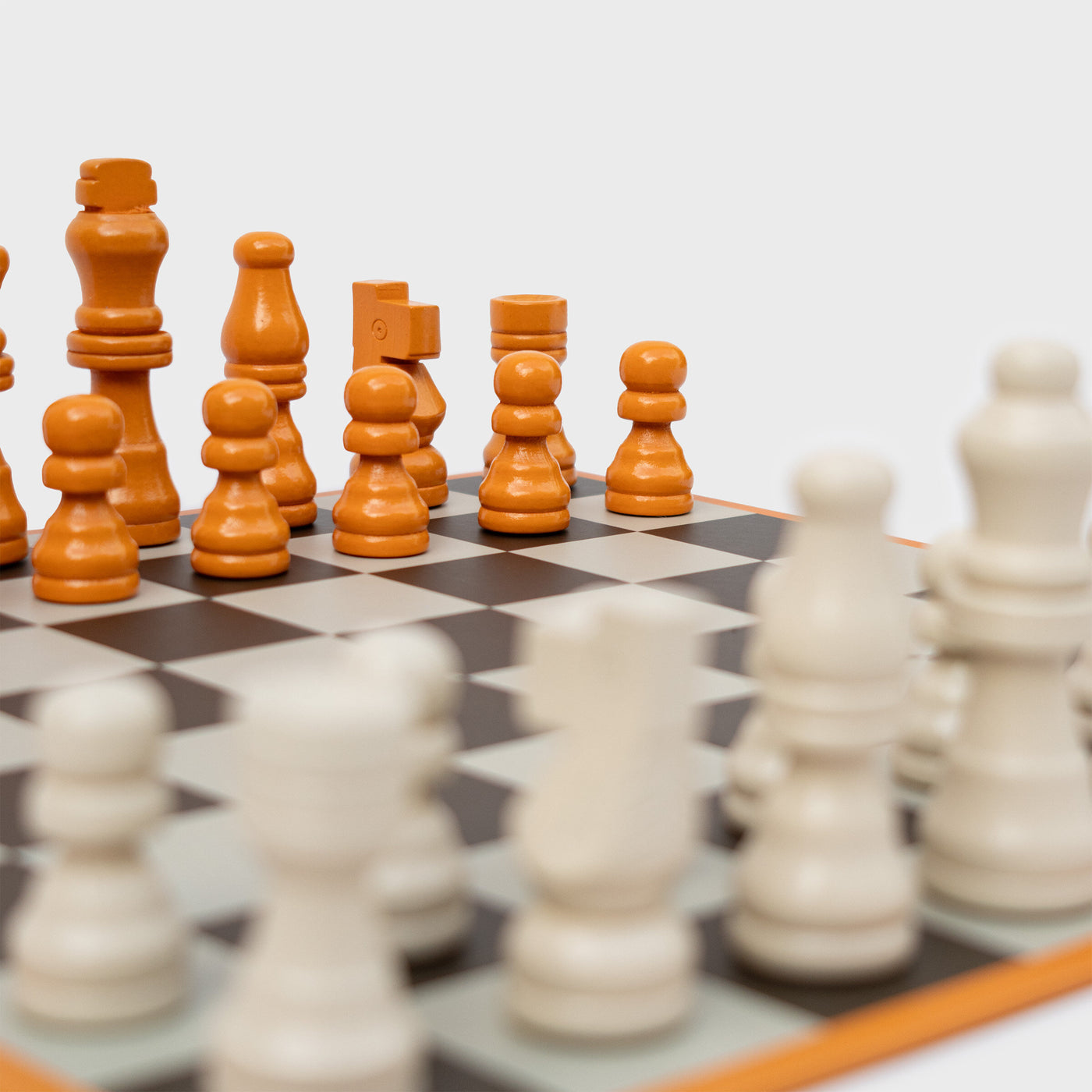 Set Juego Ajedrez De Cartón Y Madera