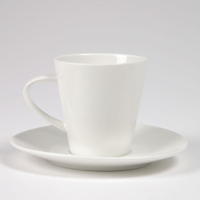 Taza de café grande con plato (blanco) de porcelana