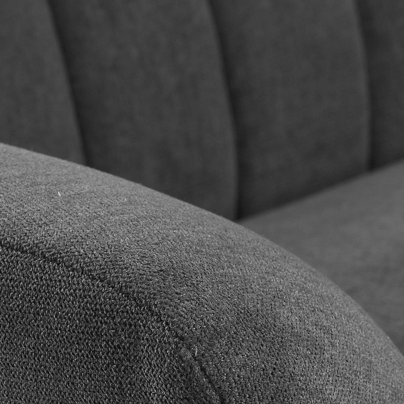 Sofa 3Cps Tapizado Gris Oscuro De Madera