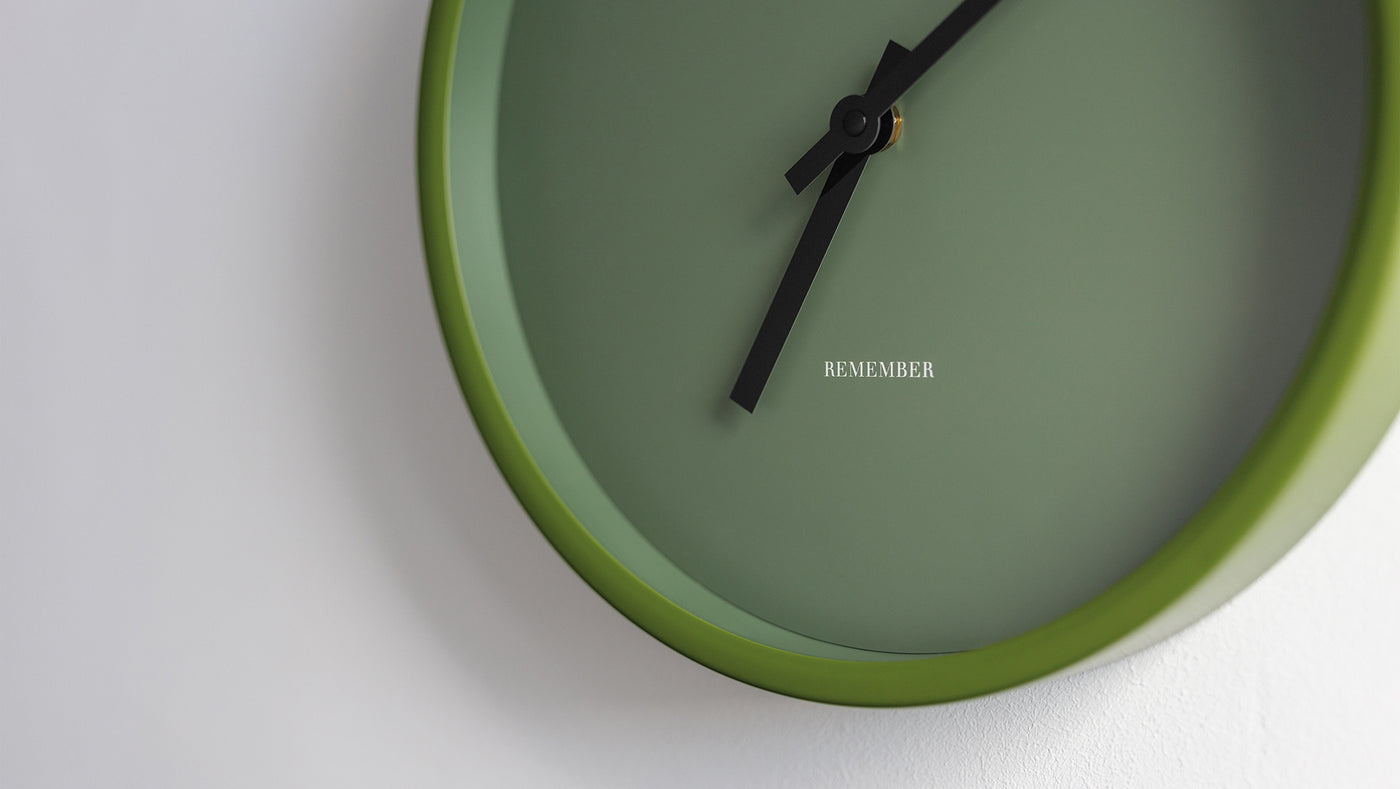 Reloj De Pared (Verde) De Plástico y Aluminio